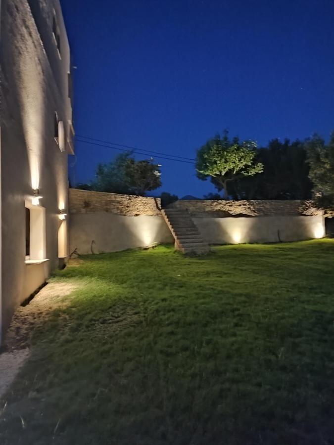 Gratelia Apartment Damnoni Exteriér fotografie