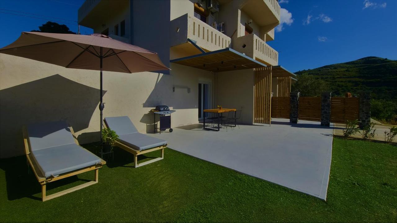 Gratelia Apartment Damnoni Exteriér fotografie